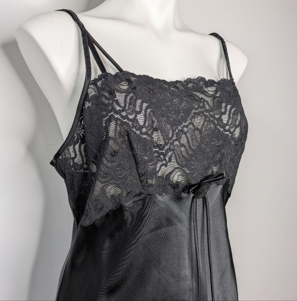 Vintage Van Raalte black floral lace & satin lingerie nightgown M - Picture 4 of 7